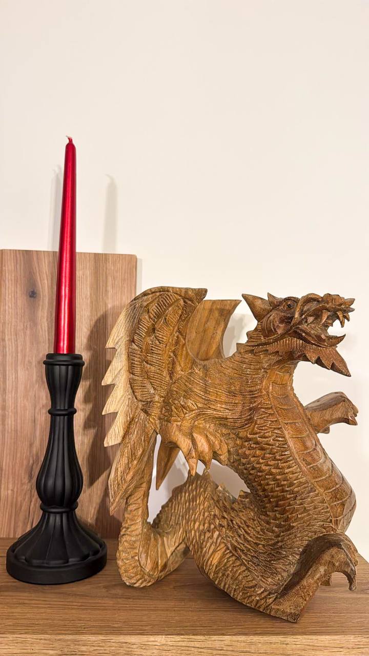 Holzfigur „Drache“ aus Indonesien