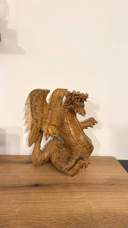 Holzfigur „Drache“ aus Indonesien