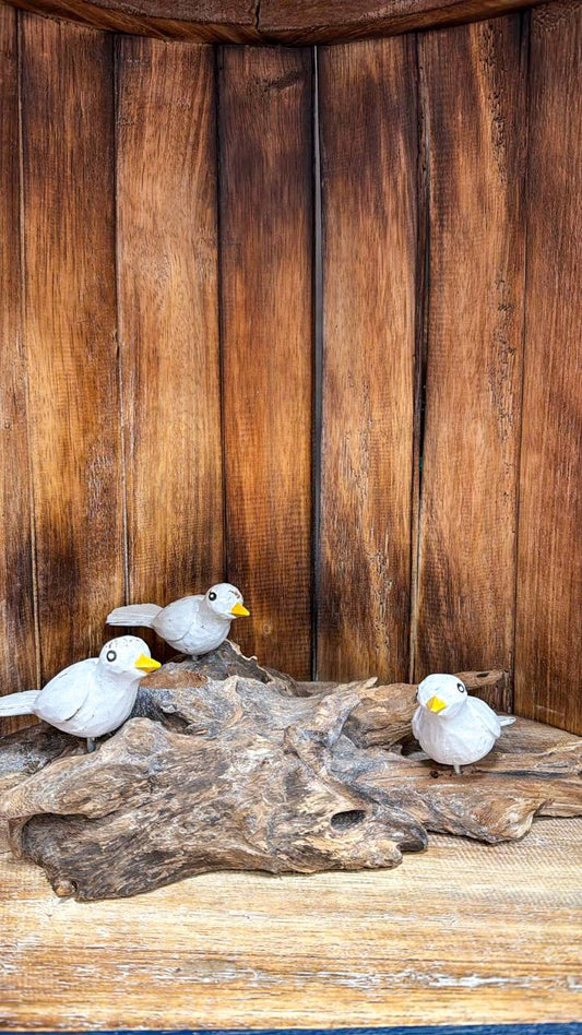 Holzfiguren „Vögel auf Wurzelholz“ (3er Set)