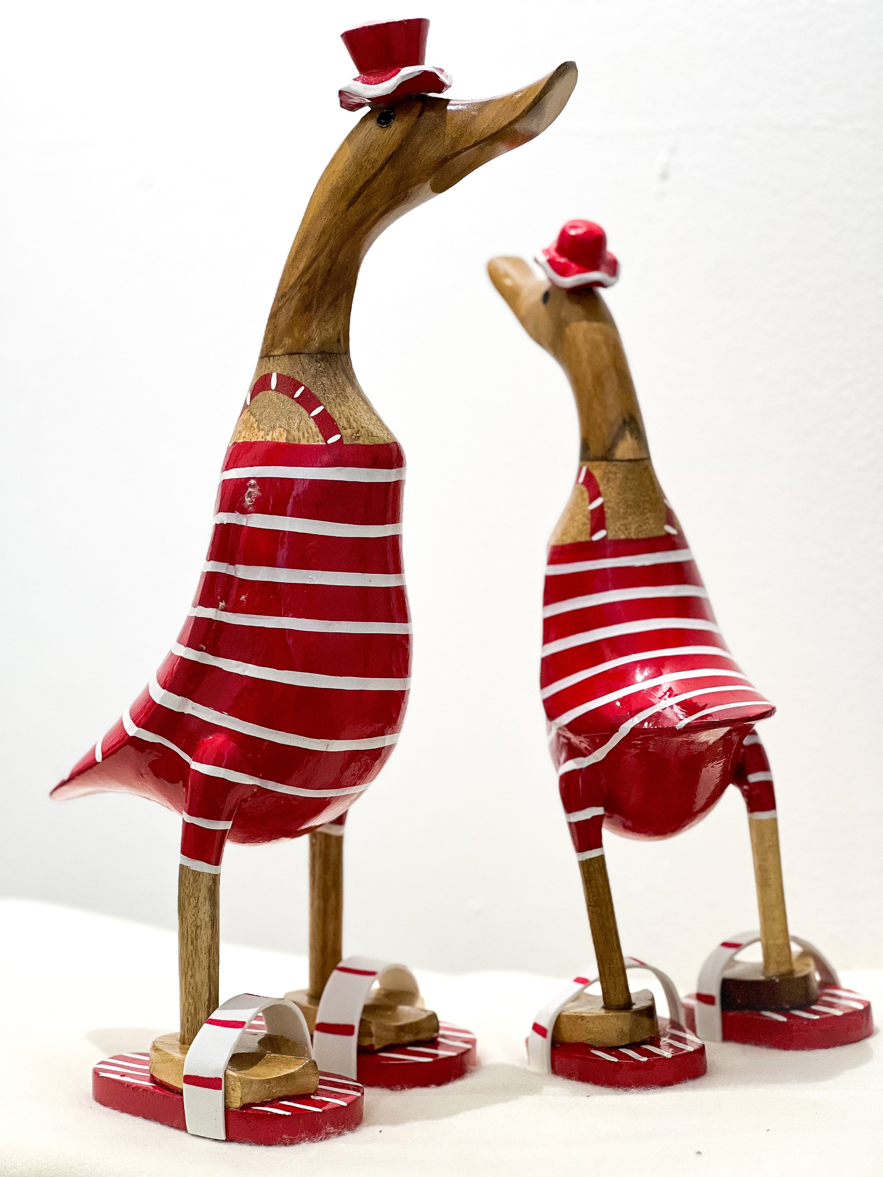 Bade Enten Familie (Rot-Weiß Gestreift in Flip-Flops)