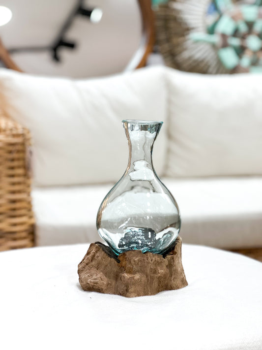 Handgefertigte Glasvase mit natürlichem Holz Akzent