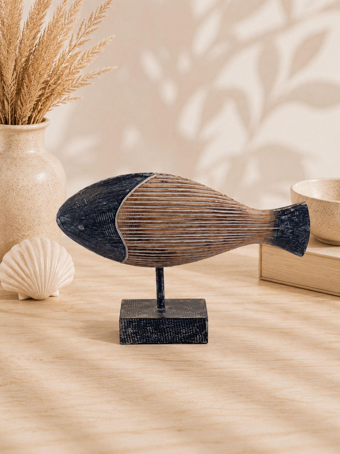 Dekorative Fischfiguren – Handgefertigtes 3er-Set aus Holz | Maritime Deko | Dunkelblau