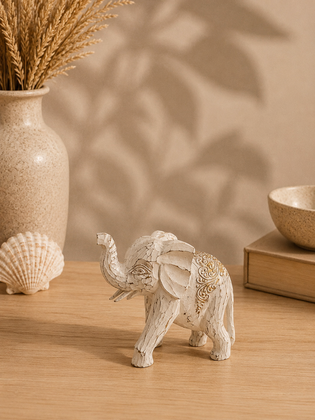 Handgefertigte Elefantenfigur aus Holz | Weiß